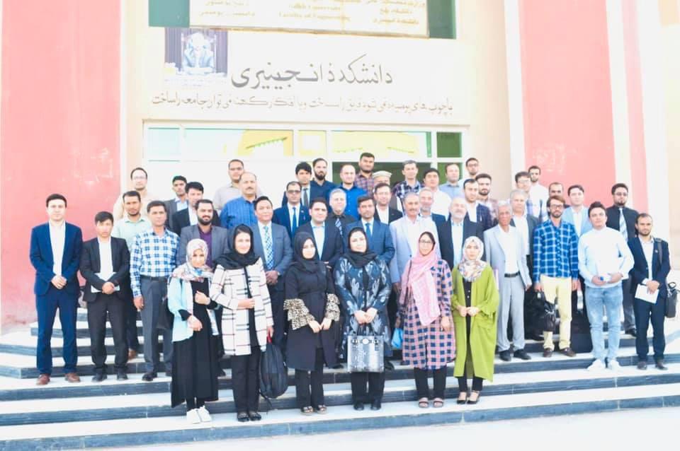 برنامهی آموزشی "معرفی و آشنایی با ژورنال های معتبر بین المللی، شیوه نگارش مقاله های علمی معیاری و نحوه نشر مقاله در ژورنال های معتبر علمی
