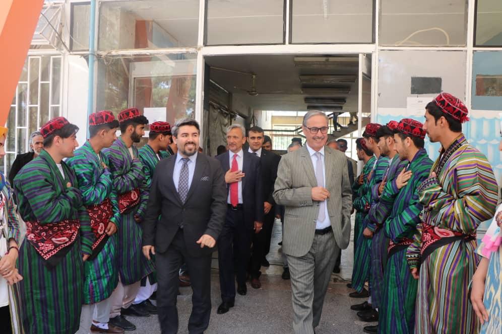 ساحه سبز و میدان ورزشی دانشگاه بلخ رسما افتتاح گردید